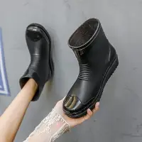 在飛比找樂天市場購物網優惠-時尚雨鞋女外穿中筒雨靴成人防水鞋短筒加絨套鞋韓國水靴防滑膠鞋