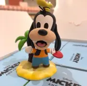 Mickey & Friends Beach Play Series Figure 9cm Goofy Ornaments Model