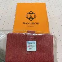 在飛比找蝦皮購物優惠-BKK bangkok泰國象皮皮夾中夾（紅）