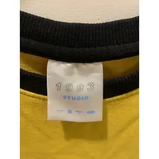 1993 studio 黃色上衣