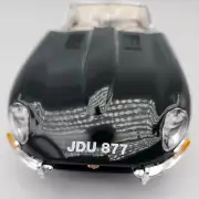 1961 Jaguar XKE - 1:18 Diecast Model - British Racing Green - By Bburago