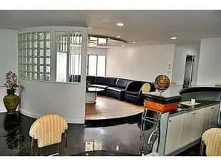 沙通的2臥室 - 30平方公尺/2間專用衛浴Fully renovated & Furnished Apartment for Rent
