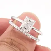 2 Ct Emerald Moissanite With 28 Round Cut Bridal Set