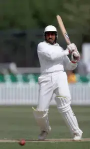 Salim Malik batting for Pakistan during their match against W- Cricket Photo 1