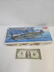 1/72 Academy MESSERSCHMITT Bf 109E WWII German Fighter Builder Kit New
