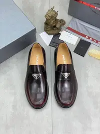 在飛比找Yahoo奇摩拍賣-7-11運費0元優惠優惠-熱銷#Prada正裝休閑男鞋棕色開邊珠牛皮鞋面牛皮鞋