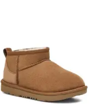 UGG CLASSIC ULTRA MINI SHEEPSKIN ANKLE BOOTS, YOUTH Size 5. New In Box