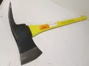 Pulaski Axe with fibreglass handle in new Condition.