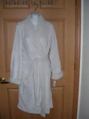 NATORI - PLUSH SHERPA BATHROBE - THE COLOR IS IVORY - LARGE - NWT!!