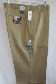 New Men's Docker's Signature Khaki Pants 38 x 34 Relaxed Fit, Flat Front