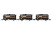 Hornby: Shell, TTA Tank Wagon Triple Pack - Era 8