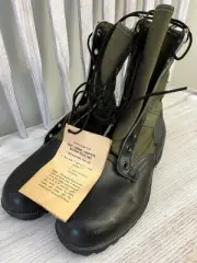 Original US Vietnam War Jungle Boots w/ Govt Tag & Insoles Sz 9 R 1966 Lug Sole