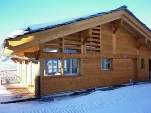 Egg SAUNA & LUXURY chalet 16 pers