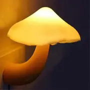 Lertenys Mushroom-shaped energy-saving sensor night light with a yellow plug with an average life expectancy of 50,000 hours