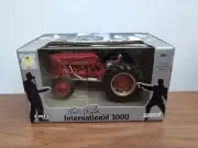 1/16 Ertl Farm Toy Elvis Presley International 300U Tractor