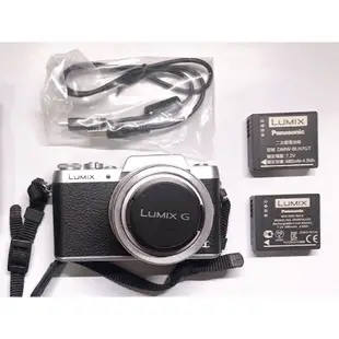 二手．Panasonic Lumix DMC-GF8K單眼相機（附相機包及專屬皮套）