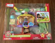 CoComelon Deluxe Clubhouse Playset - Sound Effects - 15 Pieces - 3 Years + NEW