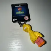 NEW - LEGO Sesame Street Big Bird Minifigure Keychain 854194