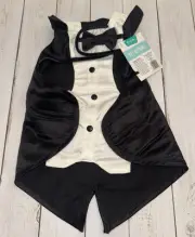 Frisco Pet Apparel Dog Tuxedo Black & White Size Medium NWT CHARITY