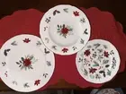 GRACE TEAWARE CHRISTMAS POINSETTIA 12 PC 4 DINNER PLATES/4 SALAD PLATES/4 BOWLS