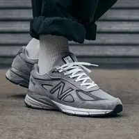 在飛比找Yahoo奇摩購物中心優惠-NEW BALANCE 慢跑鞋 NB 990 V4 元祖灰 