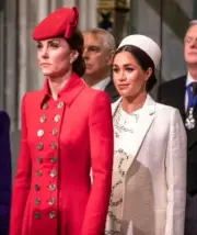BEAUTIFUL MEGHAN MARKLE & KATE MIDDLETON 8X10 PHOTO