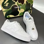 A BATHING APE BAPE STA 低專利白色運動鞋 2024 年度熱門趨勢。 AF1 定制星光面皮革