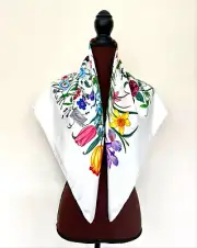 Unisex Gucci Silk Wrap Flora Logo White Multicolor Scarf with Gucci Gift Box