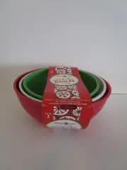 Nordic Ware - Christmas Bowl Set - NWT