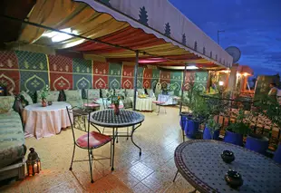 塔哈祖德摩洛哥庭院飯店