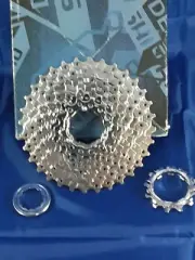 NIB - SHIMANO DEORE Cassette 9 Speed CS-HG70 Hyperglide 11-32 T