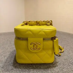 [二手] Chanel 22春夏 Vanity Case小型化妝包 方盒子-檸檬黃
