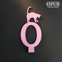 在飛比找PChome24h購物優惠-【OPUS東齊金工】當貓咪遇上字母O(粉) 壁飾掛勾 傢飾掛