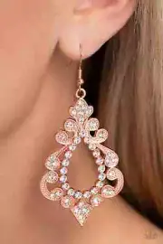 Paparazzi FIT FOR A DIVA copper earrings