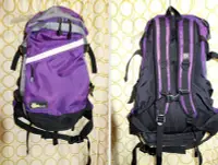 在飛比找Yahoo!奇摩拍賣優惠-Beebub 大型後背包，二手堪用零件品登山背包 電腦背包 