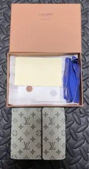 Unused product LOUIS VUITTON WALLET