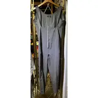 在飛比找蝦皮購物優惠-95成新 VENUS 維娜斯 塑身衣 鐵灰色 壓力衣 全長