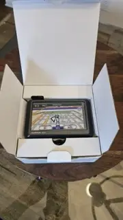 New Garmin GPS Satellite Navigation System Nüvi 265 WT Unit Plus Accessories
