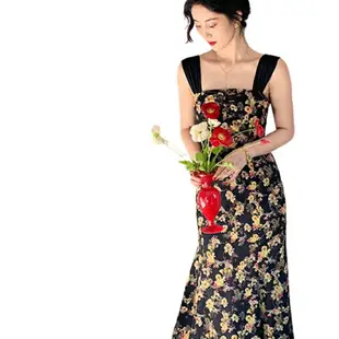 設計感高級感襯衫套裝2022夏季法式復古輕熟赫本風碎花吊帶連衣裙