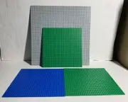 Lego 9286 Building Plate (Set of 4) 15'x15' grey 10'x10' blue & 2 10'x10' green