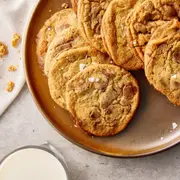[Providoor] Chunky Choc Chip Cookie