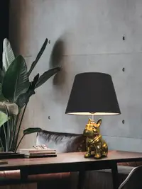 在飛比找松果購物優惠-後現代可愛小狗裝飾燈 臥室床頭燈 ins風簡約創意復古檯燈 
