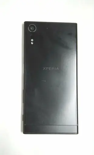 Sony Xperia XZs  G8232八核心 (4G / 64G) 5.2吋 使用功能正常 二手九成五新 黑色手機 螢幕及邊框如新 背面有使用痕跡