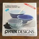 Pyrex Designs 3-Piece Mixing Serving Bowl Set Rainbow Blue Vintage 1986
