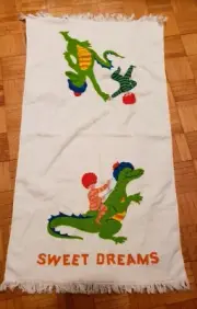 Vintage Fieldcrest Sweet "Teach Me - Read Me" Dreams Bath Towel