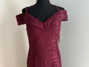 R&M Richards Women's Off-The-Shoulder Lace Merlot Formal/ Wedding Gown Size 8