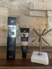 ✨IT COSMETICS~BYE BYE UNDER EYE WATERPROOF CONCEALER~# 11.0 LIGHT NUDE~NIB✨