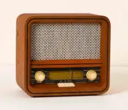 Classic Throwback Retro wave Style AM/FM Radio with Bluetooth Premium Wood Case