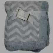 HTF NWT Koala Baby Grey And White Chevron Zig Zag Striped Thick Plush Blanket