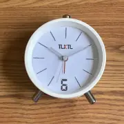 Analog Alarm Clock 4.3 Inch White For Bedside And Desk